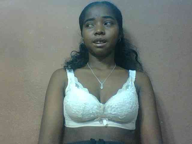 Luciah1 webcam