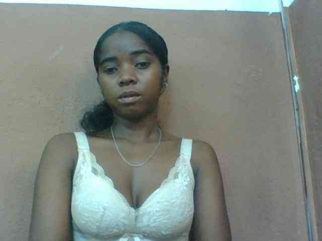 Luciah1 Live Webcam on BongaCams