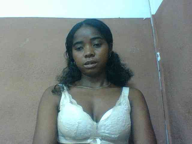 Luciah1 webcam