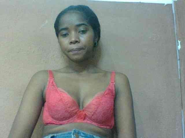 Luciah1 webcam