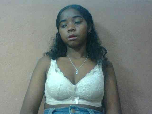 Luciah1 webcam