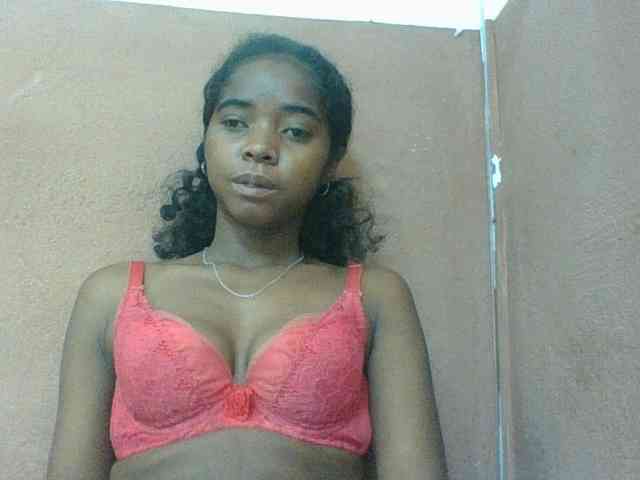 Luciah1 webcam