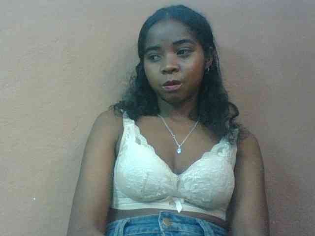 Luciah1 webcam