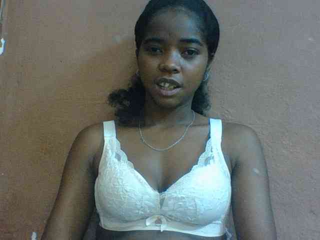 Luciah1 webcam