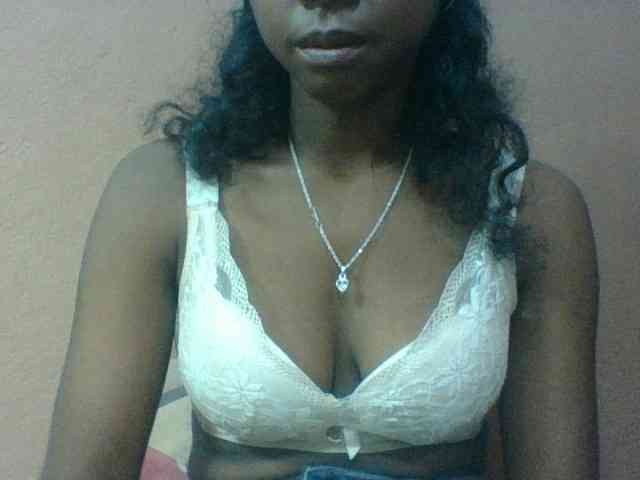 Luciah1 webcam