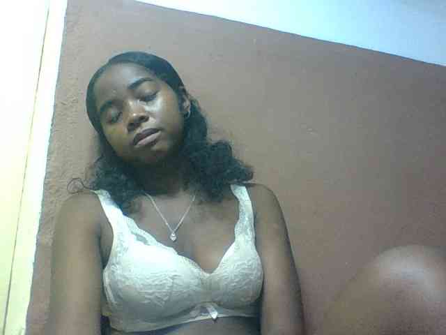 Luciah1 Live Webcam on BongaCams