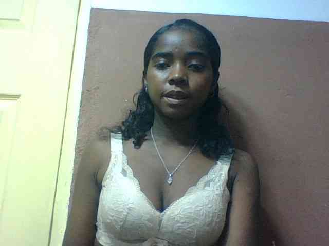 Luciah1 Live Webcam on BongaCams