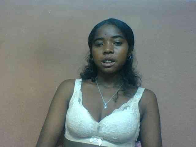 Luciah1 webcam