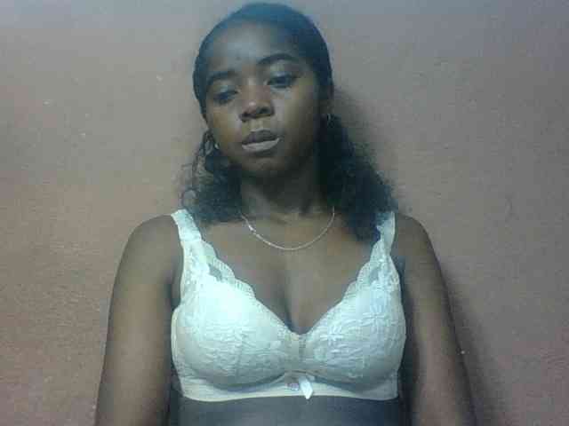 Luciah1 webcam