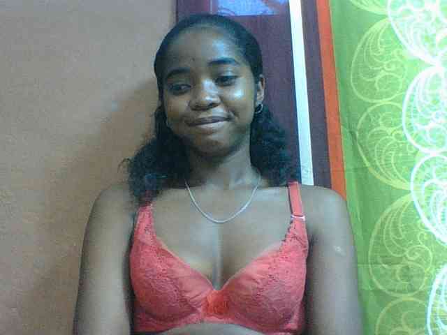 Luciah1 webcam