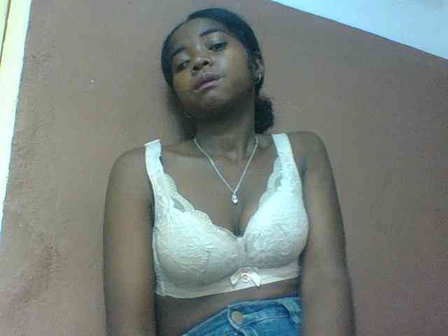 Luciah1 webcam