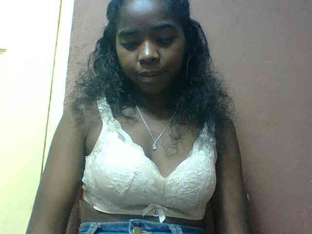 Luciah1 Live Webcam on BongaCams