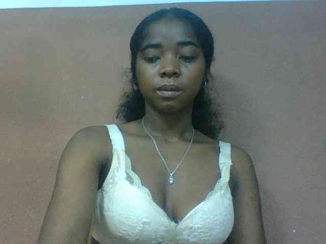 Luciah1 webcam