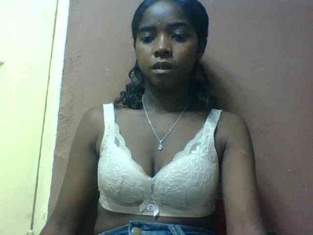 Luciah1 Live Webcam on BongaCams