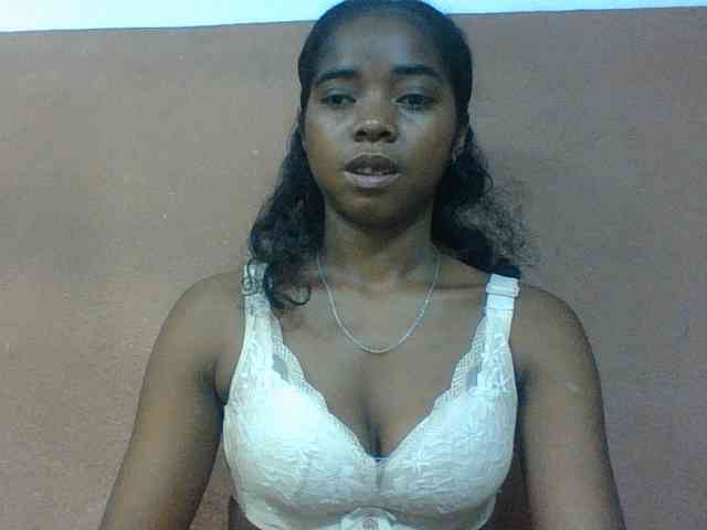 Luciah1 webcam