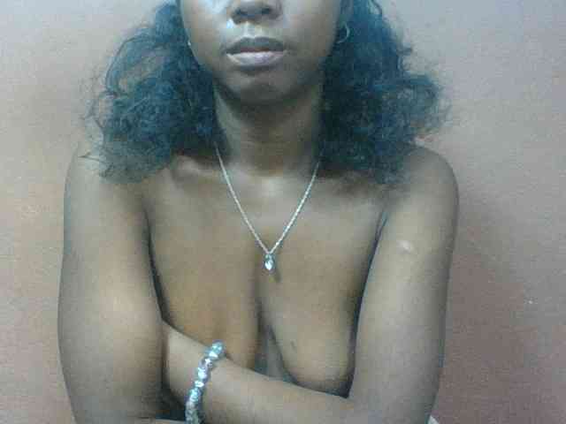 Luciah1 webcam