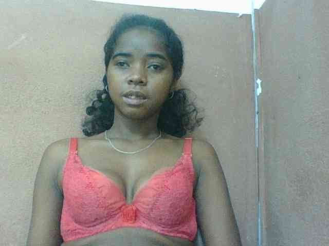 Luciah1 webcam