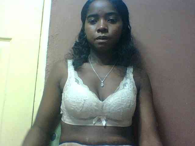 Luciah1 webcam