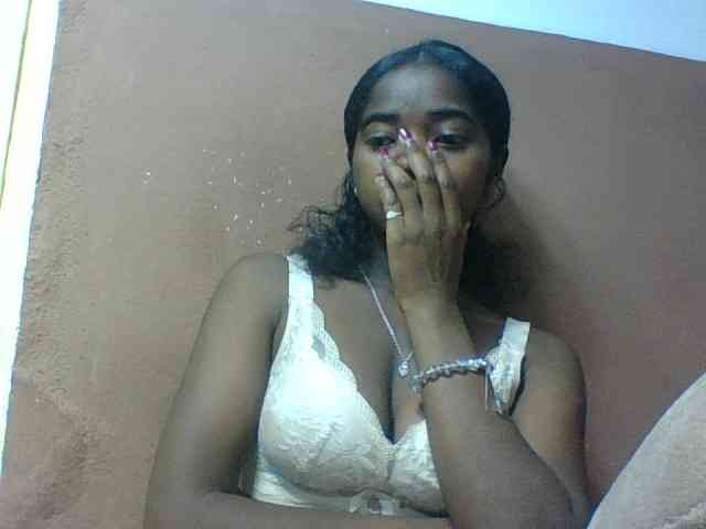 Luciah1 Live Webcam on BongaCams