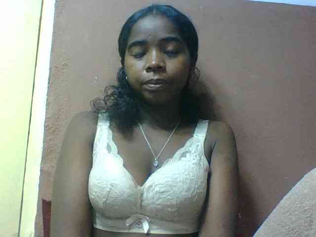 Luciah1 Live Webcam on BongaCams