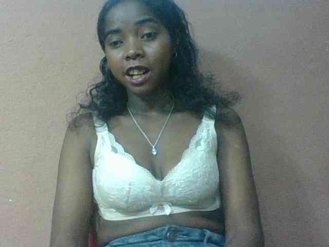 Luciah1 webcam
