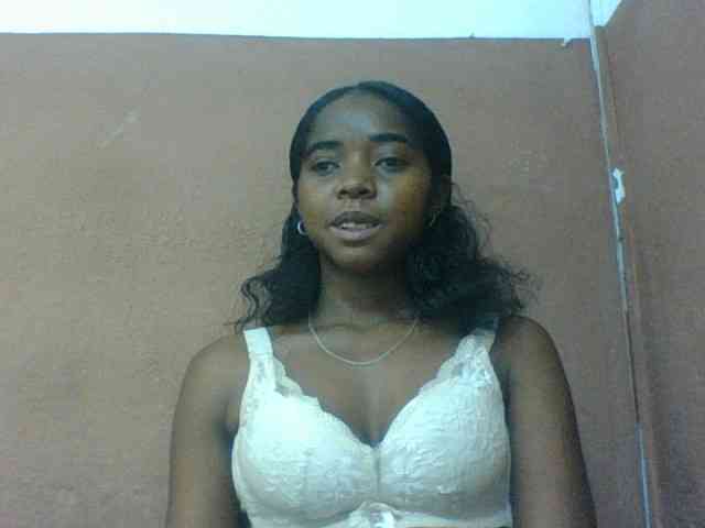 Luciah1 webcam