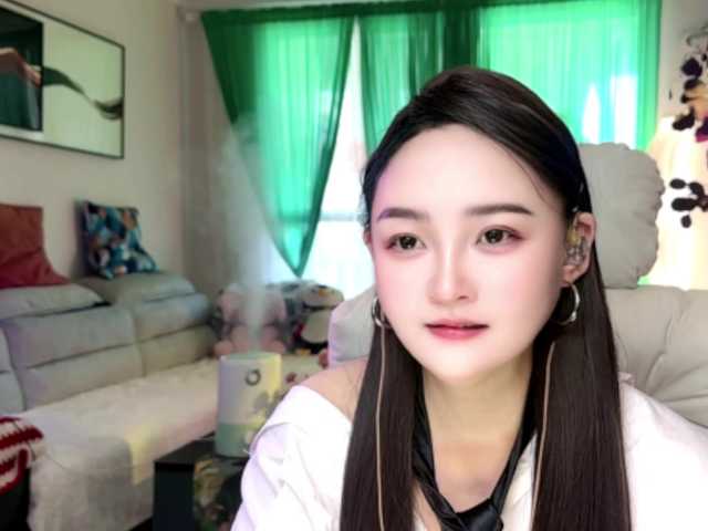 le modèle AnniBB est en webcam porno dans un show sur le site bongacams, il possède les tags suivants: Asian,Brunette,Hairy