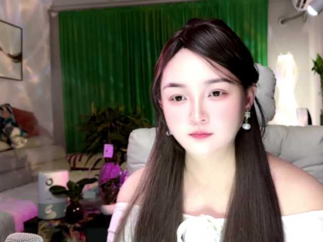 le modèle AnniBB est en webcam porno dans un show sur le site bongacams, il possède les tags suivants: Asian,Brunette,Hairy