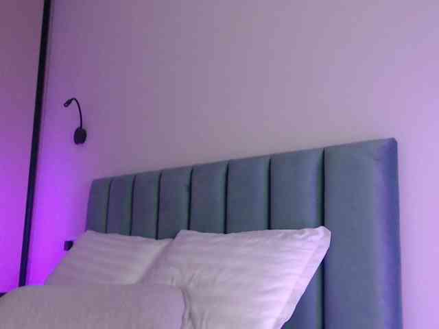 christinafit webcam