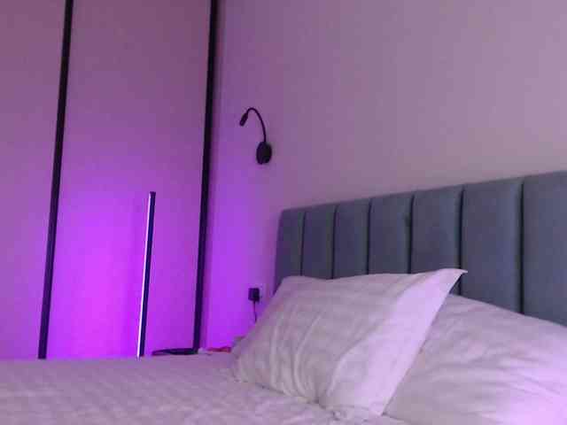 christinafit webcam