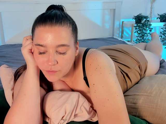 Glubokaya-Glotka2000 live cam on BongaCams