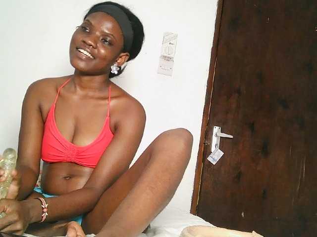 SexxyCamilla live webcam show