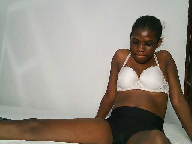 SexxyCamilla live cam on BongaCams