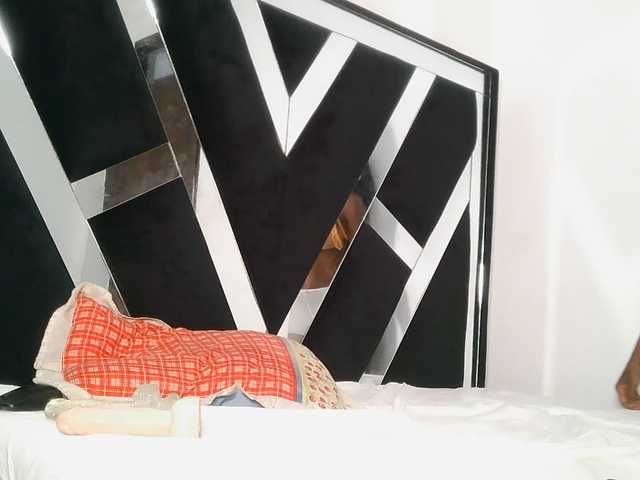 SexxyCamilla live cam on BongaCams