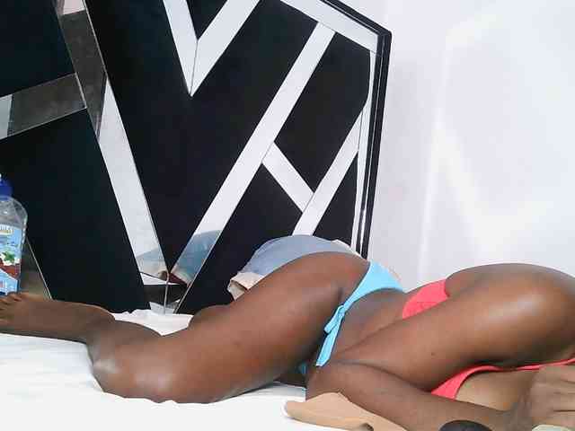 SexxyCamilla webcam