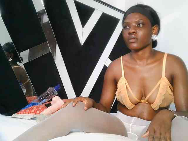 SexxyCamilla webcam