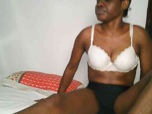 SexxyCamilla webcam