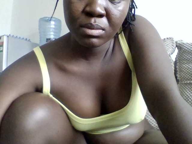 coco-curves live cam on BongaCams