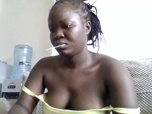 coco-curves live cam on BongaCams