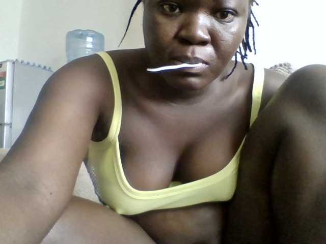 coco-curves live cam on BongaCams