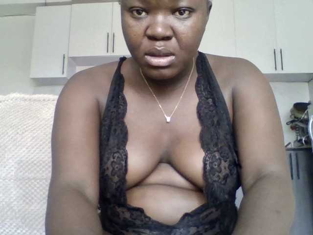 coco-curves live cam on BongaCams