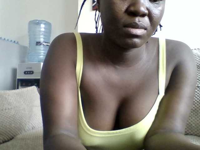 coco-curves live cam on BongaCams