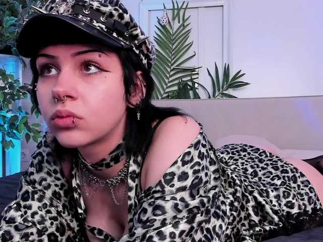 Kristyshae live webcam show