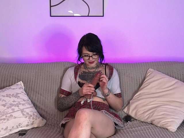 Kristyshae live cam on BongaCams