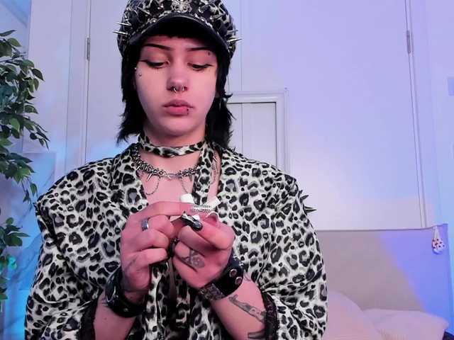 Kristyshae live webcam show