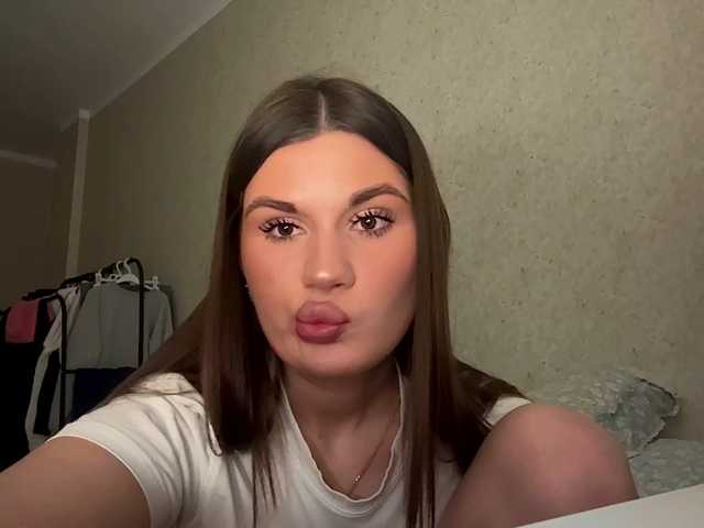 PenelopeTrolinger live cam on BongaCams