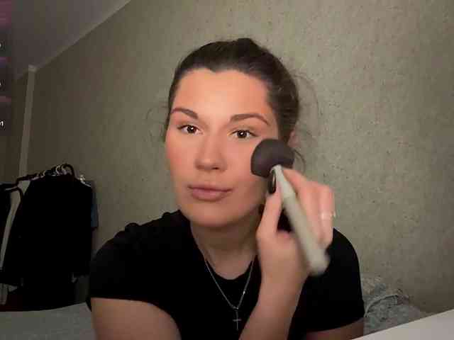 Modelo: PenelopeTrolinger