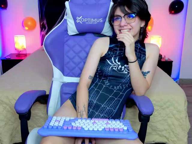 BonnyVel live cam on BongaCams
