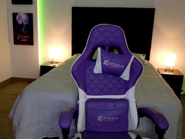 BonnyVel live cam on BongaCams