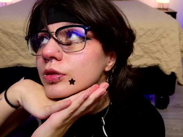 BonnyVel live cam on BongaCams